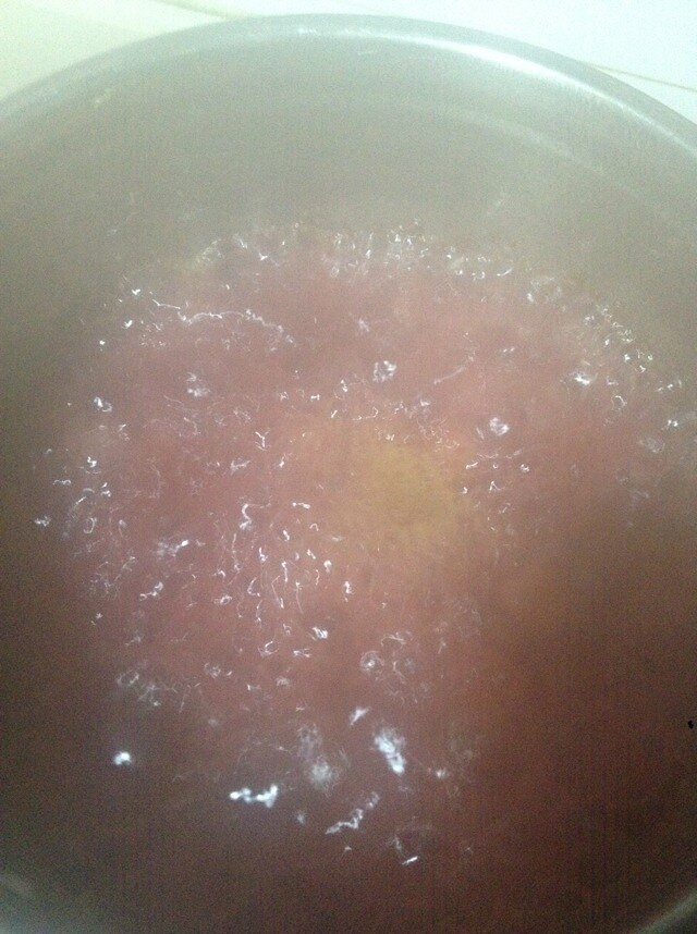 自制葡萄果醬的做法 步骤3