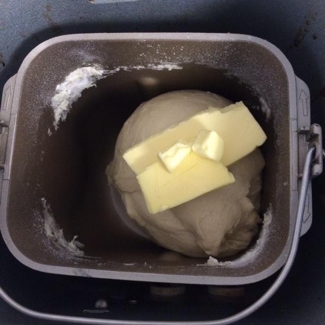 鮮奶油面包∼消耗淡奶油之作的做法 步骤1