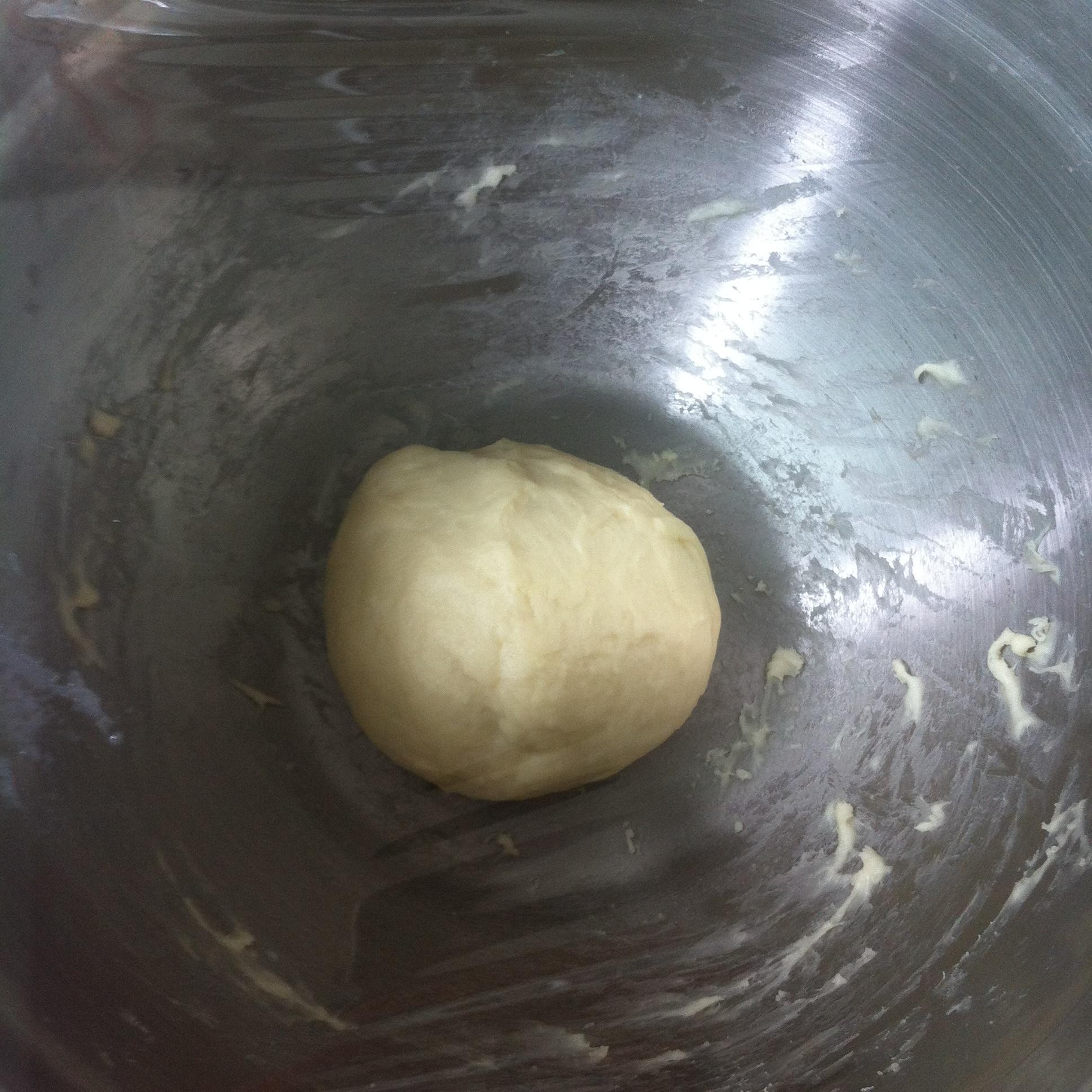 毛毛蟲椰蓉面包的做法 步骤1