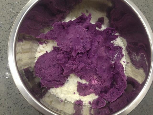 給自己的減肥餐-紫薯饅頭的做法 步骤2