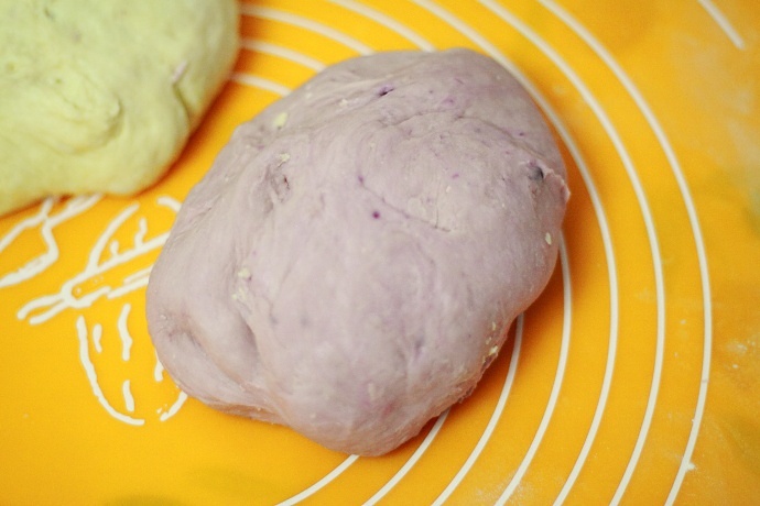 奶香紫薯土司的做法 步骤2