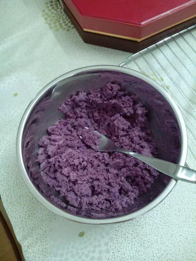 酥皮紫薯餅的做法 步骤1