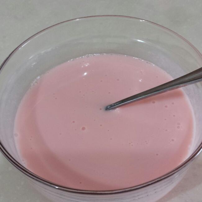 QQ糖草莓布丁的做法 步骤4