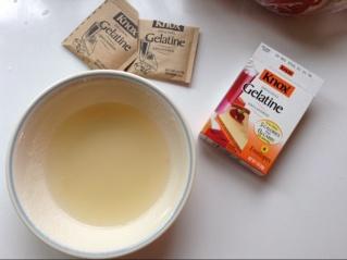 黃桃奶油布丁的做法 步骤1
