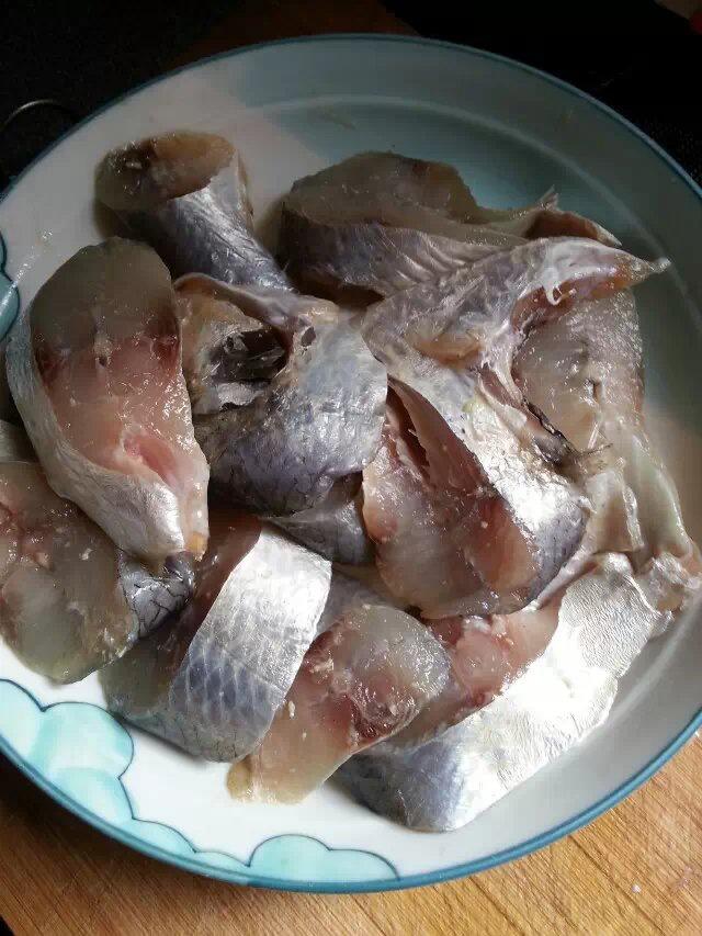 清蒸豉油鯗魚的做法 步骤2