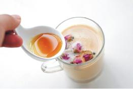 【玫瑰奶茶】自制放心甜蜜飲品的做法 步骤6