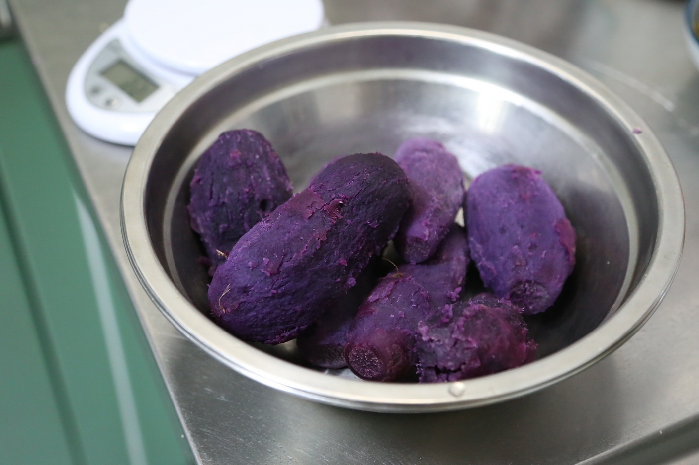 廣式（蛋黃/板栗）紫薯月餅的做法 步骤4