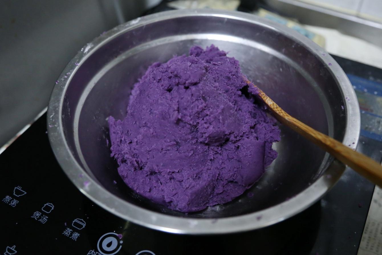 廣式（蛋黃/板栗）紫薯月餅的做法 步骤7