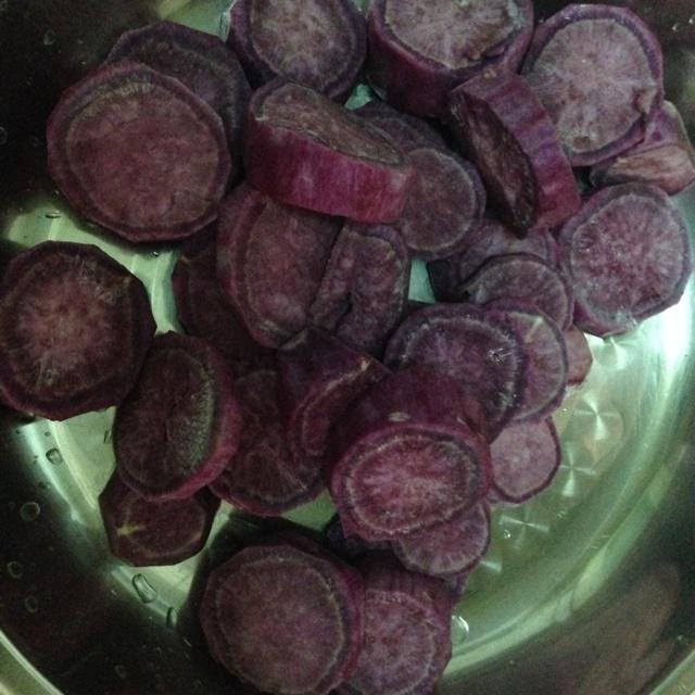 紫薯和紅豆冰皮月餅的做法 步骤2