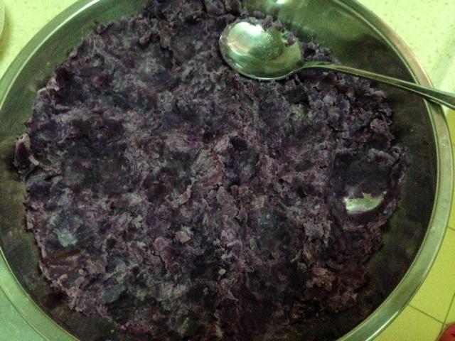 紫薯和紅豆冰皮月餅的做法 步骤4
