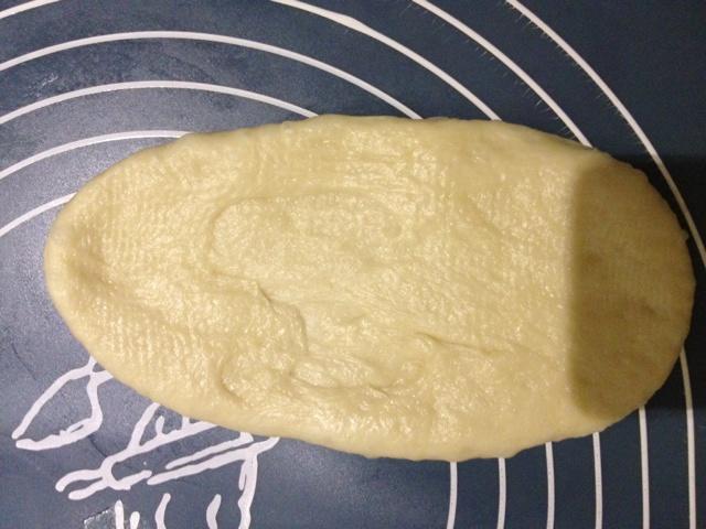 奶酪扭結包∼含大量蛋白的做法 步骤2