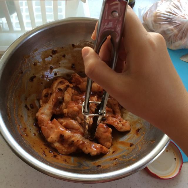 自己配醬好吃烤小雞腿的做法 步骤8