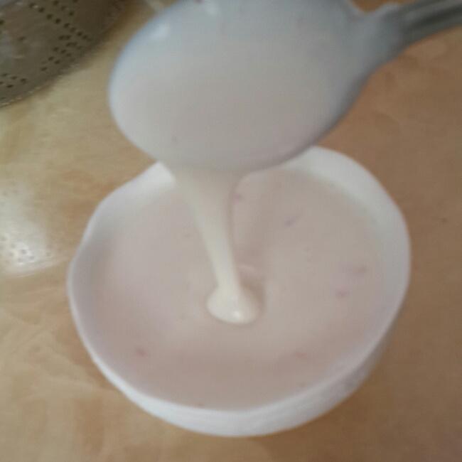 DIY酸奶∼自制酸奶（面包機版）的做法 步骤3