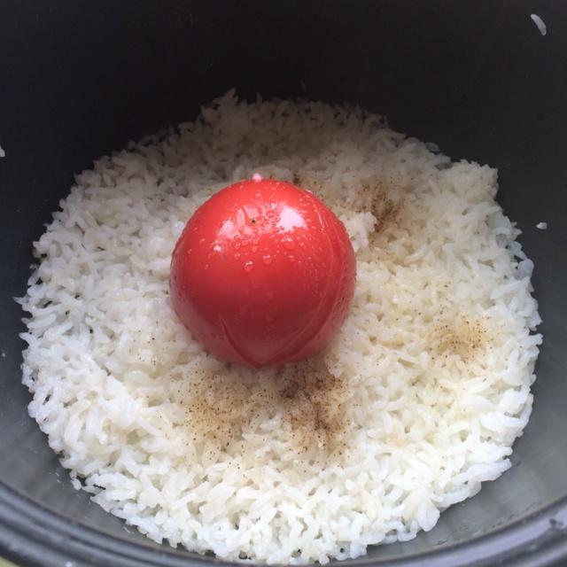 剩飯版一整個番茄飯，酷酷噠的做法 步骤6