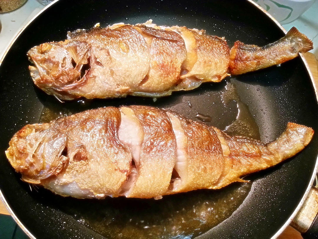 干燒黃魚的做法 步骤2