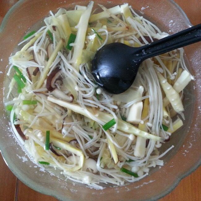 香菇竹筍湯的做法 步骤3