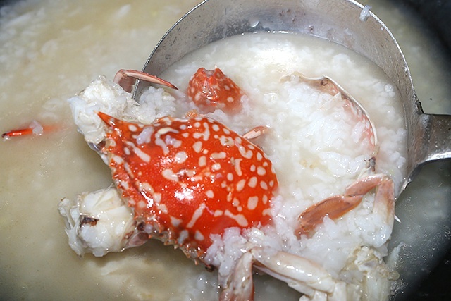 花蟹蝦干粥的做法 步骤3