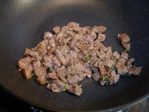 蠔油牛肉豌豆粒的做法 步骤3