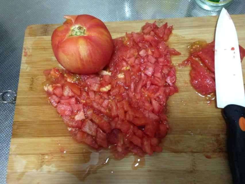 香濃西紅柿豆泡筍干湯的做法 步骤3