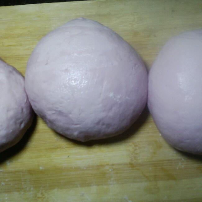 蝴蝶玫瑰花紫薯饅頭（快速發面技巧）的做法 步骤2