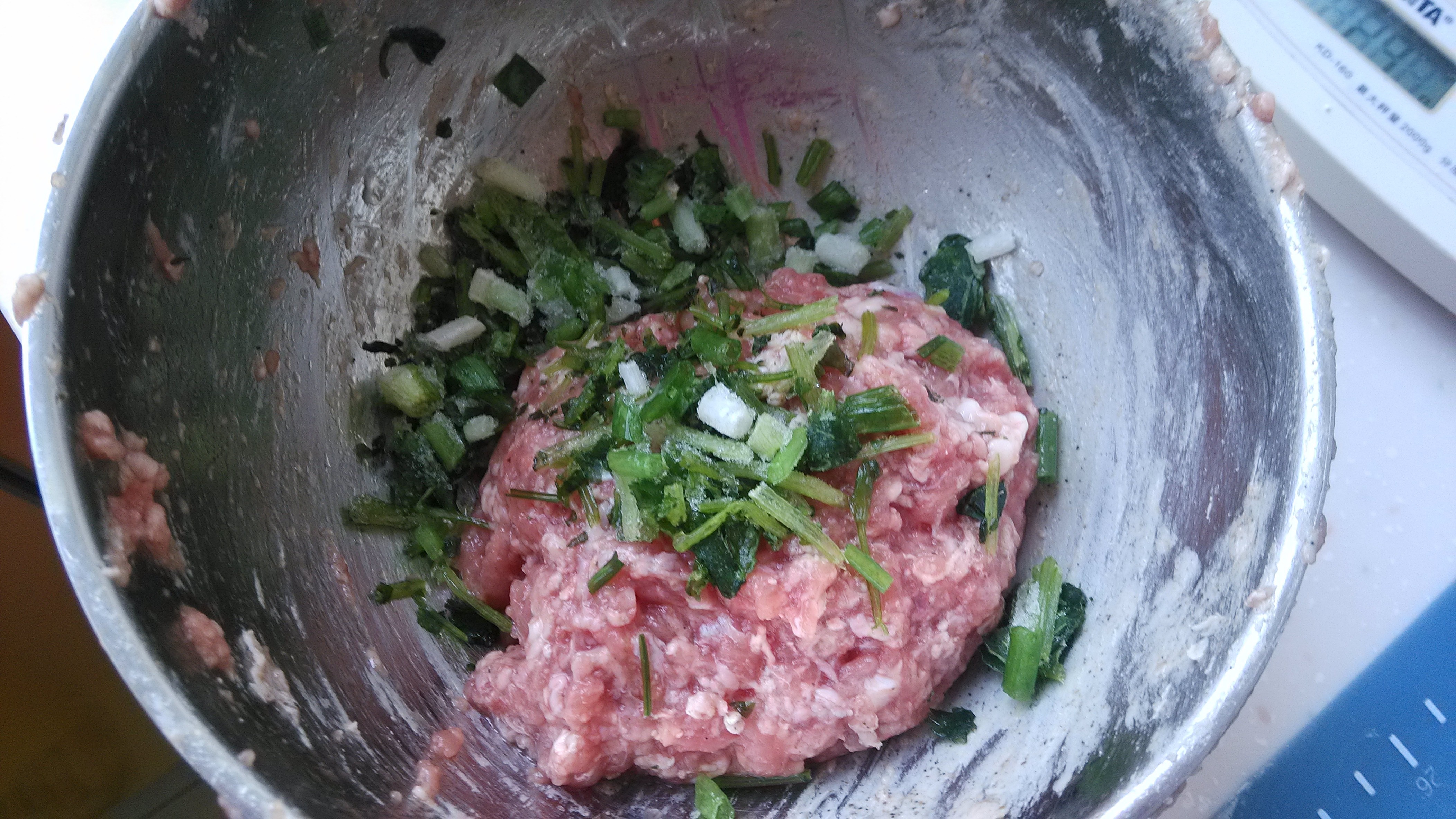 牛肉香菜水餃的做法 步骤1