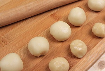 蘇式榨菜肉絲月餅的做法 步骤6