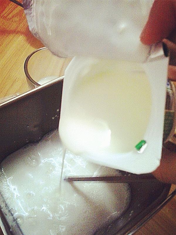 DIY美味酸奶——東菱面包機版的做法 步骤4
