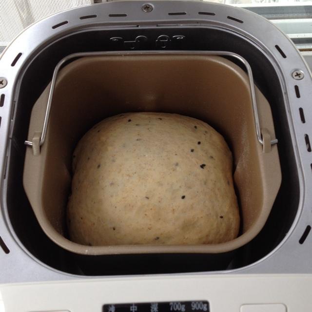 面包機全麥燕麥黑芝麻面包（無糖）的做法 步骤2