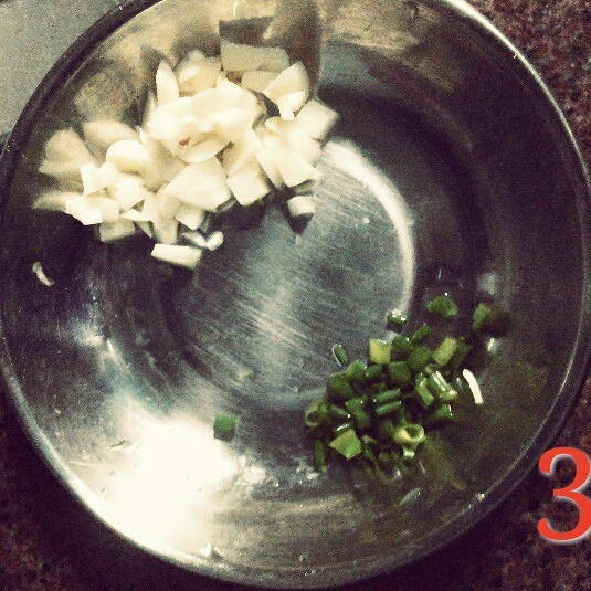 奶爸家常菜茶樹菇炒肉片的做法 步骤3