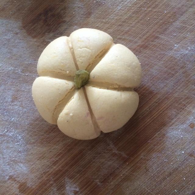 DIY簡版南瓜餅（紫薯餡）的做法 步骤6