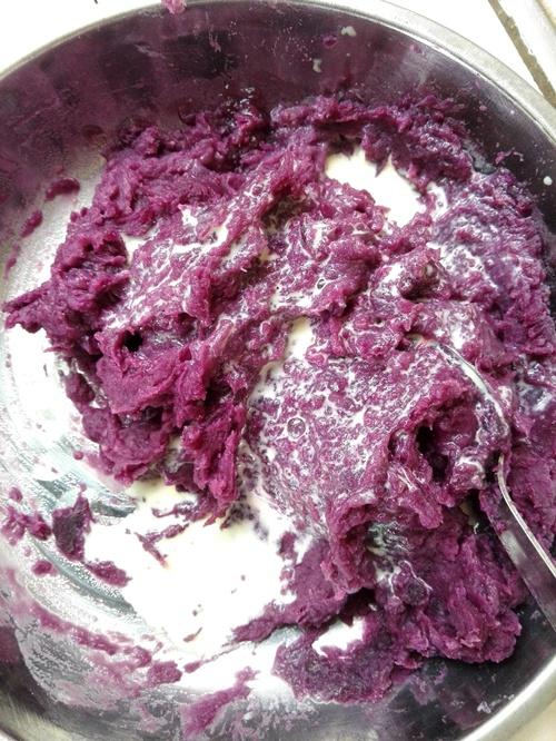 紫薯奶香冰皮月餅（簡易版本，原味VS巧克力味）的做法 步骤4