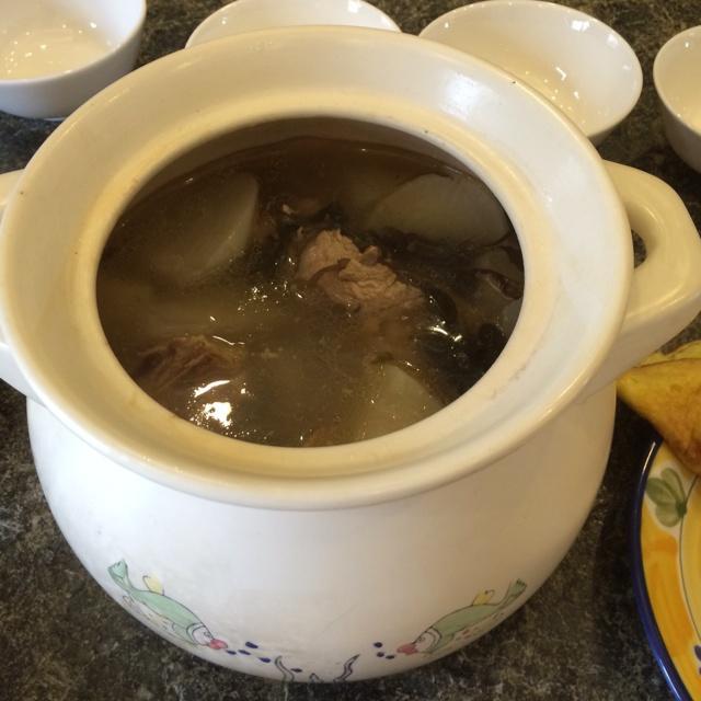 金線蓮炖蘿卜大骨湯的做法 步骤6