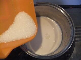 烤蛋奶布丁的做法 步骤2