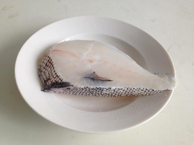 蒜煎銀鱈魚的做法 步骤1