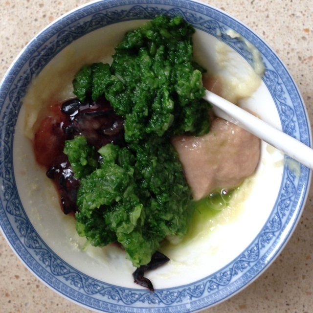 青菜藍莓牛肉米糊（6-7個月寶寶輔食）的做法 步骤4