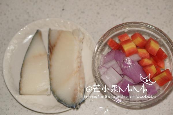 【6-7個月寶寶輔食】香甜鱈魚泥的做法 步骤1