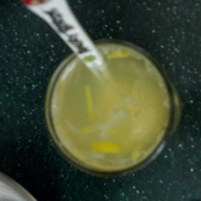 蜂蜜檸檬果凍佐水果酸奶的做法 步骤8