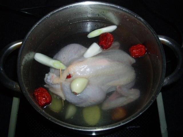 “參”雞湯的做法 步骤4