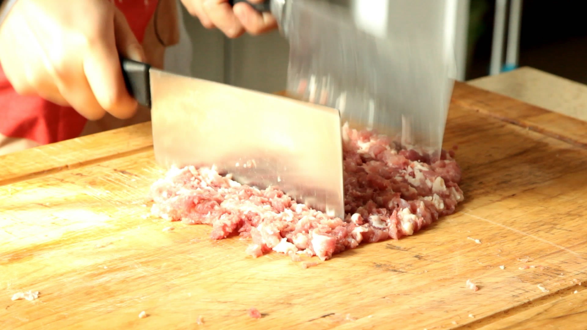 鮮蝦豬肉生煎包（一定要看視頻喲~）的做法 步骤2
