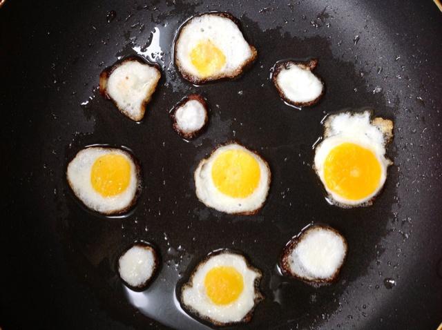 一個雞蛋 多個煎蛋的做法 步骤4