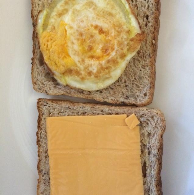 早餐三明治的做法 步骤6