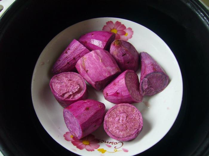 【酸奶果仁紫薯泥】簡易甜點 瘦身健胃的做法 步骤1