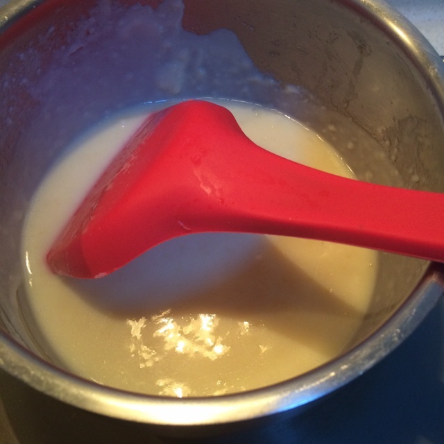Cheesy Scalloped Potatoes 美式奶油烤土豆 （自制醬料）的做法 步骤2