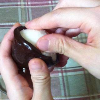 巧克力椰蓉月餅（黑白配）的做法 步骤6