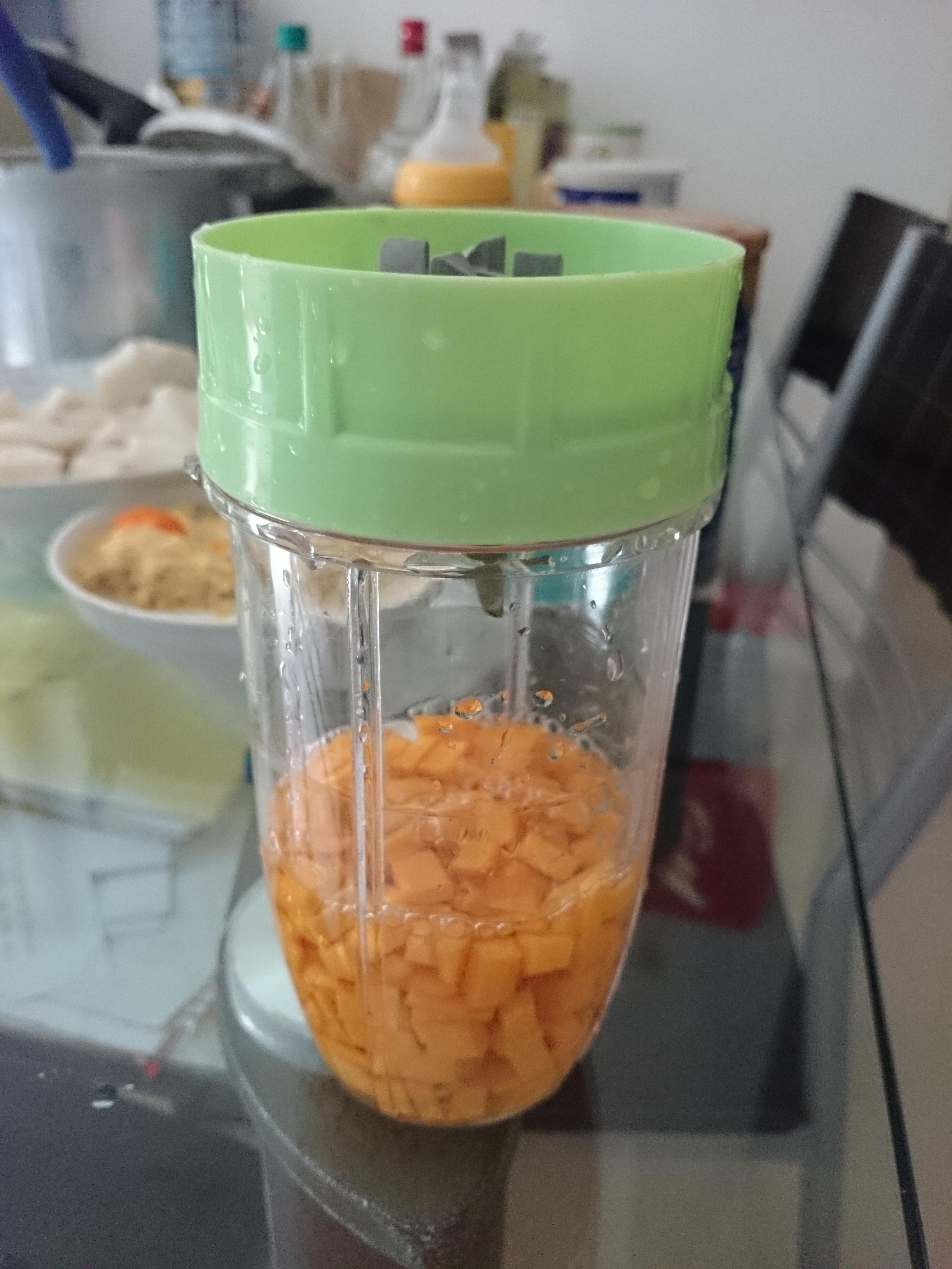 寶寶私房菜——南瓜雞蛋羹的做法 步骤1