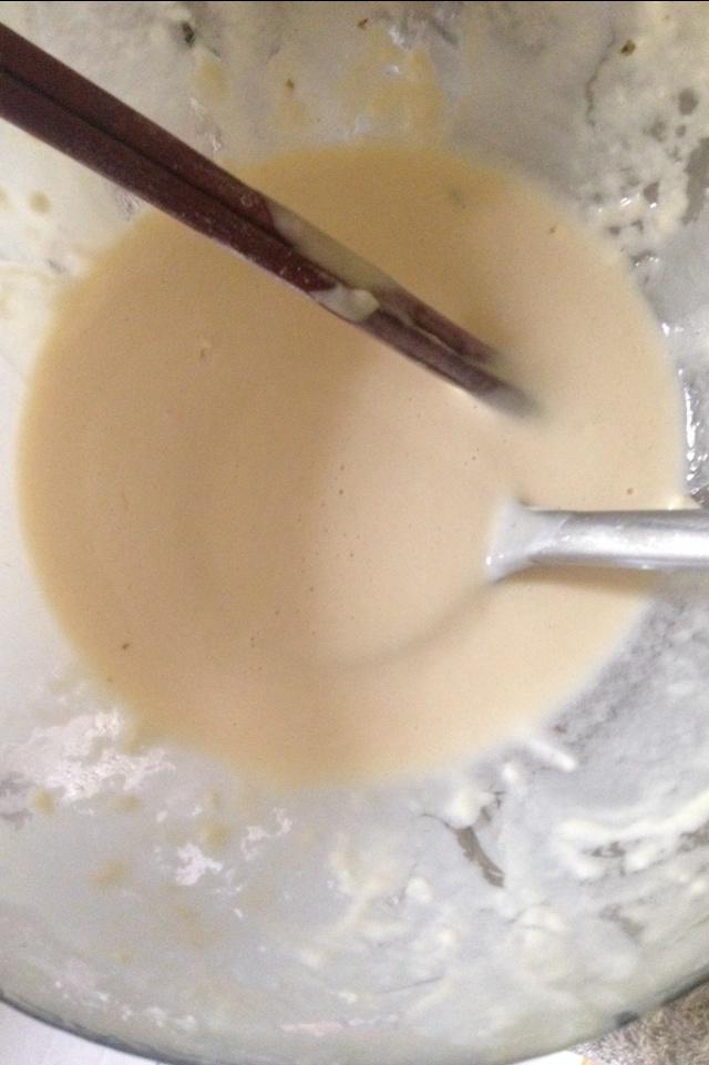 蜂蜜雞蛋牛奶餅的做法 步骤2