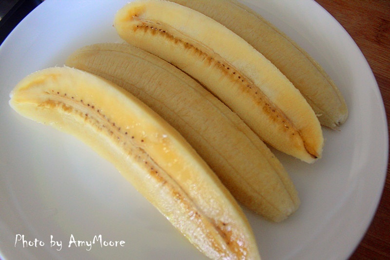 黃油香蕉佐冰激凌的做法 步骤1