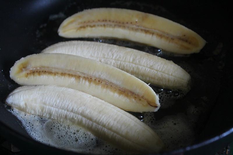 黃油香蕉佐冰激凌的做法 步骤3