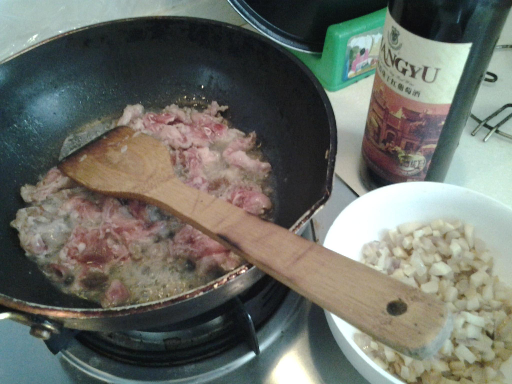 火鍋肉卷蓋澆飯的做法 步骤2