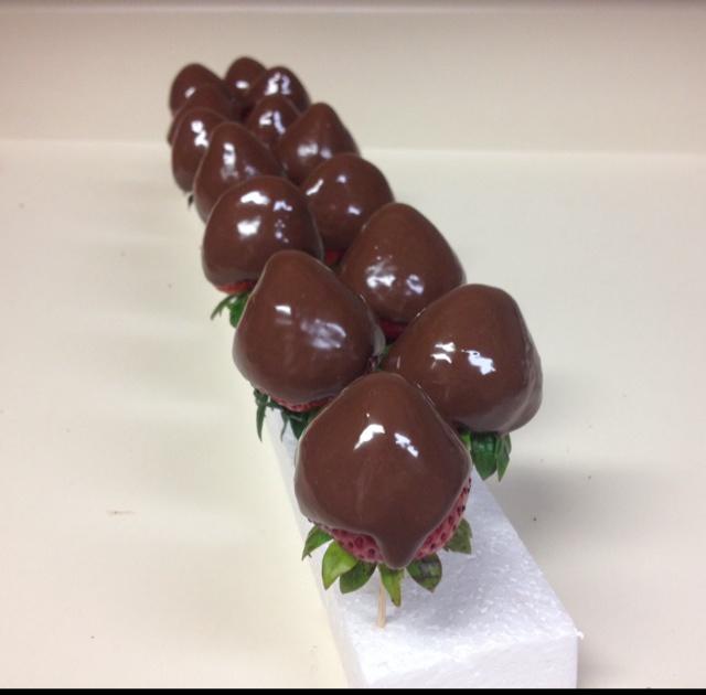 歌帝梵同款巧克力伯爵-脆皮巧克力草莓棒的做法 步骤3